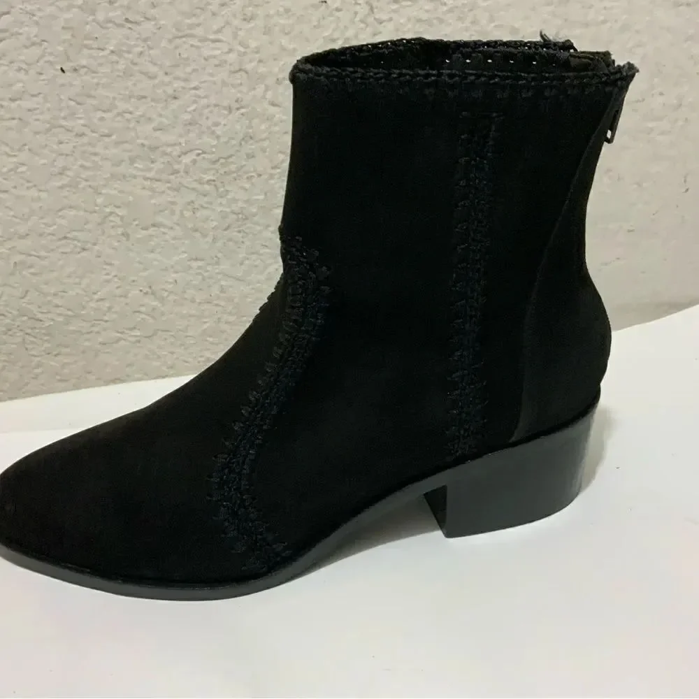Chelsea & Violet Black Suede Lucy Boots Size 9.5 M